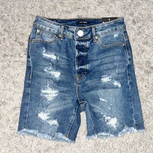 Fashion Nova Bermuda shorts